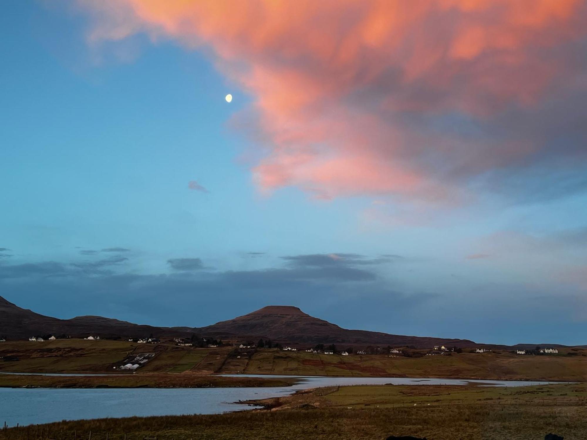 The Bothy, Vatten, Dunvegan Lonmore Экстерьер фото